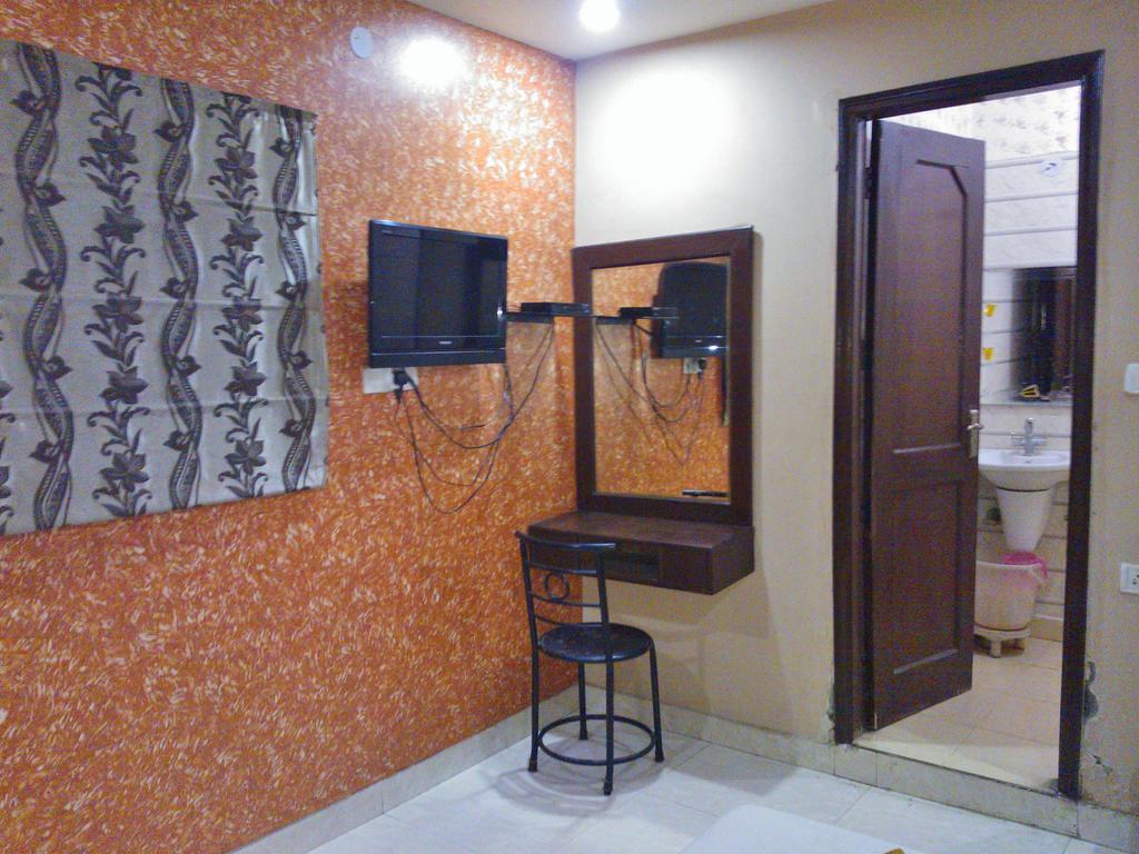 Hotel Hridey Inn Neu-Delhi Exterior foto